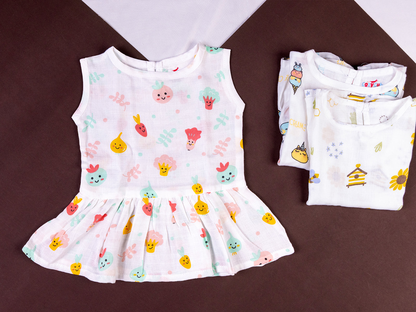 Sweet Veggie -Sleeveless Button Frock