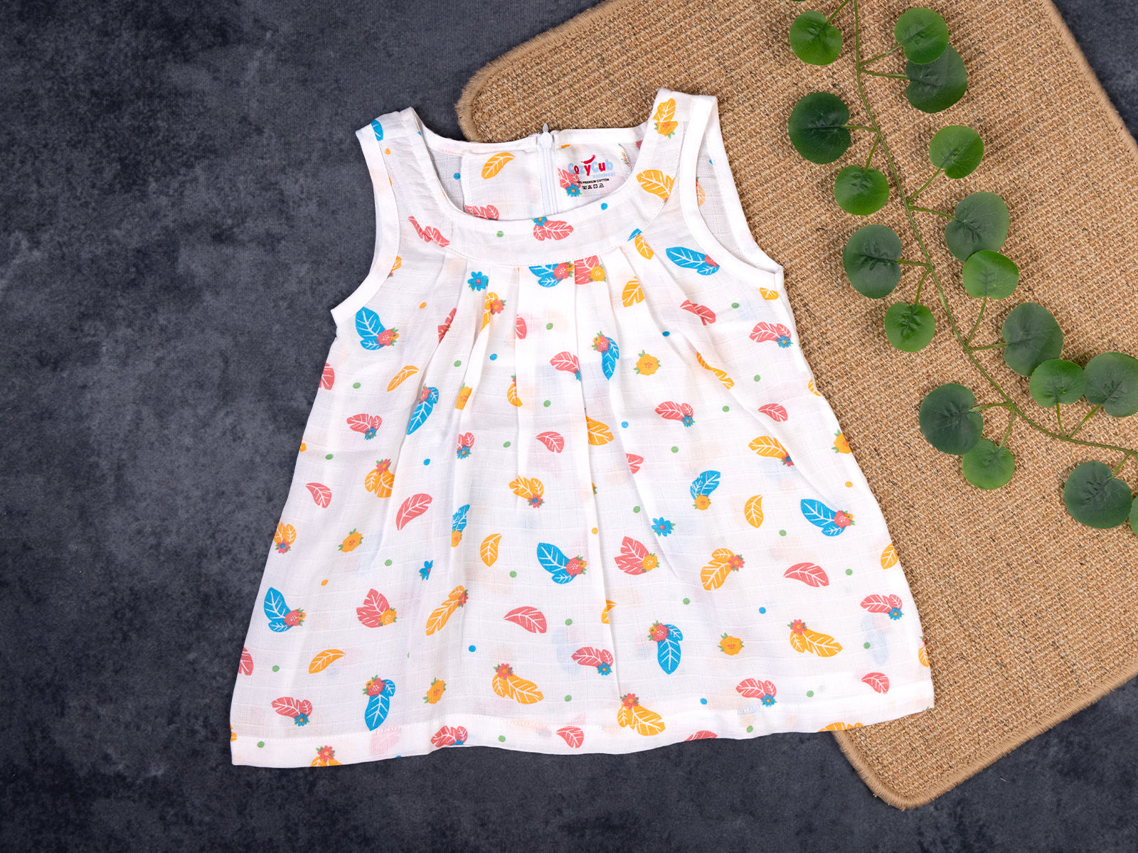 Bright Leaf - Sleeveless Frock