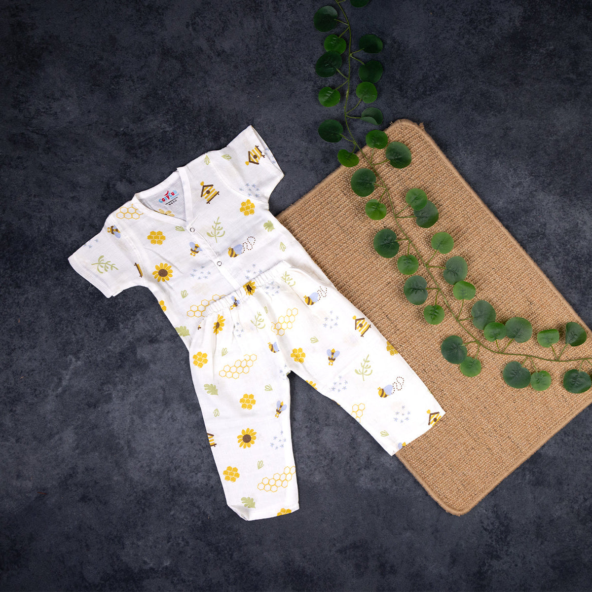 Busy Bee Garden Print - Muslin Night Suit