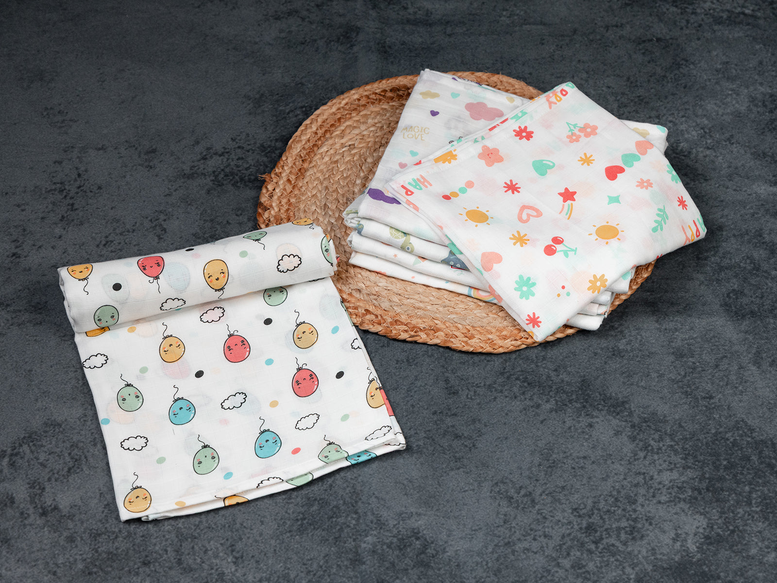 Happy Balloons Print - Towels (75 cm x 150 cm)