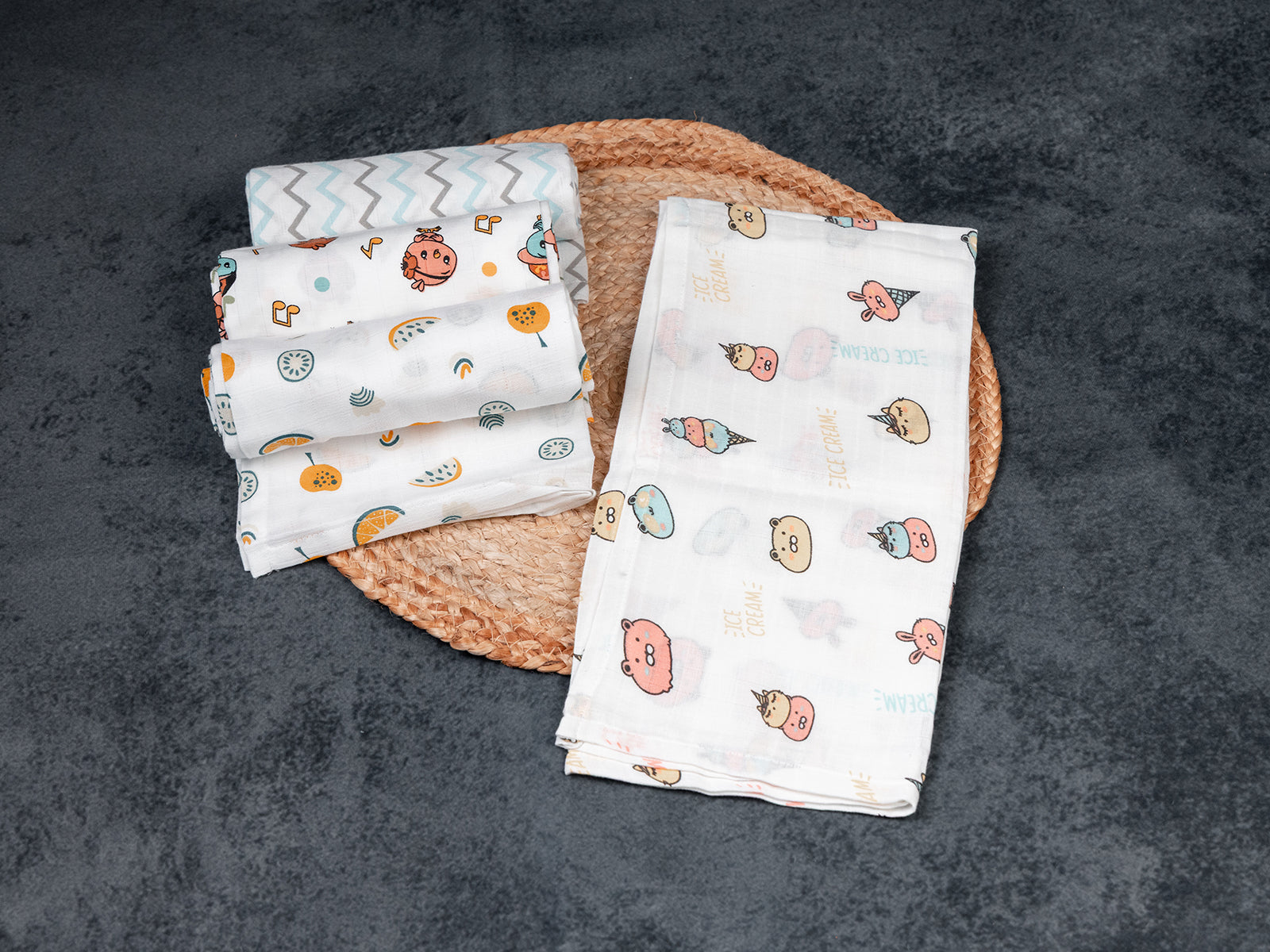 Kawaii Icecream Treats - Premium Cotton Muslin Towels (70 cm x 70 cm)