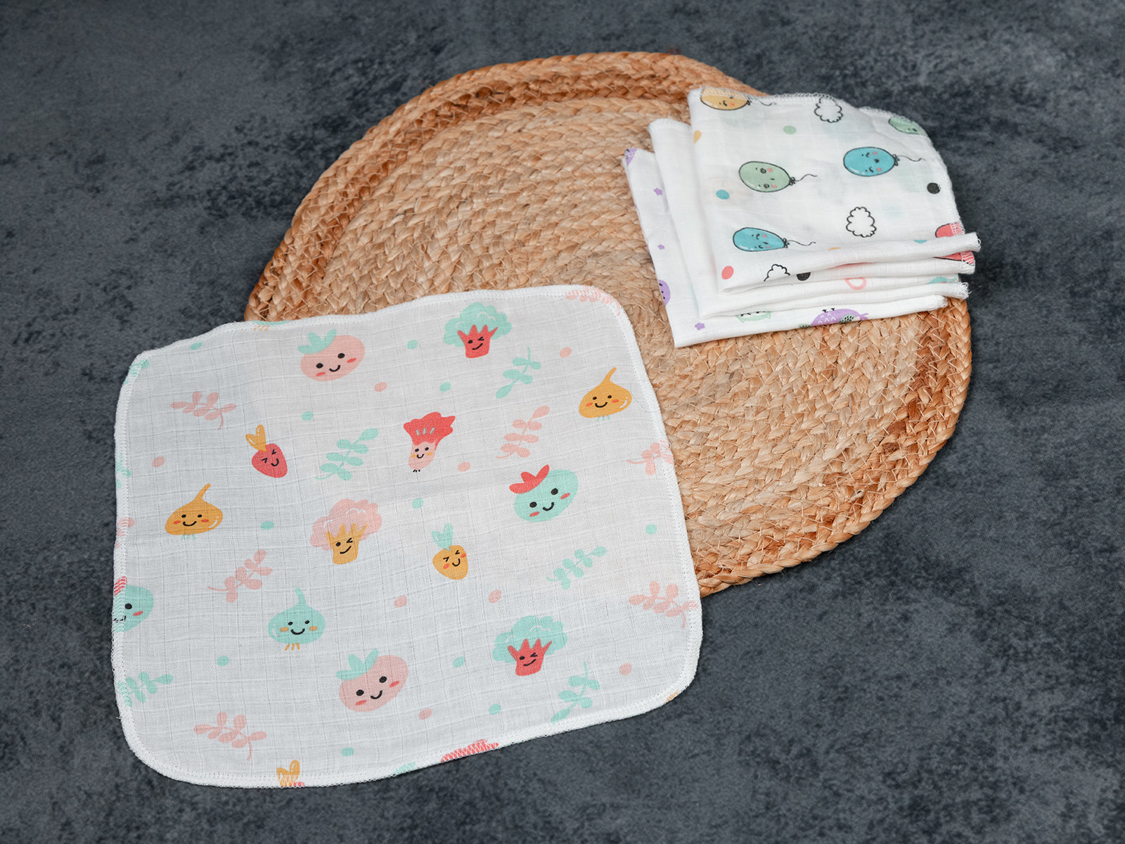 SMILING VEGETABLES AND FRUITS