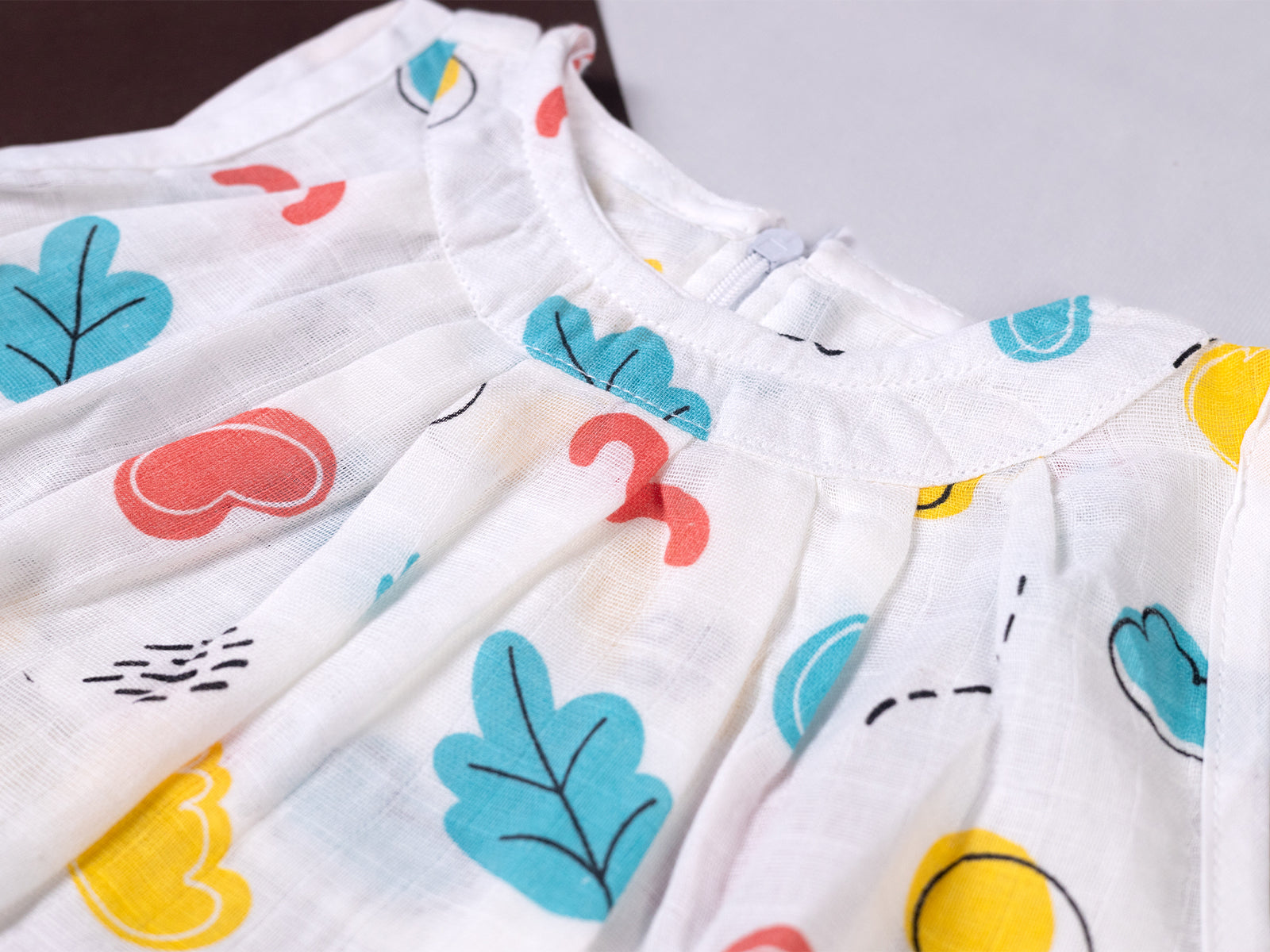 Cloud Leaf - Sleeveless Frock