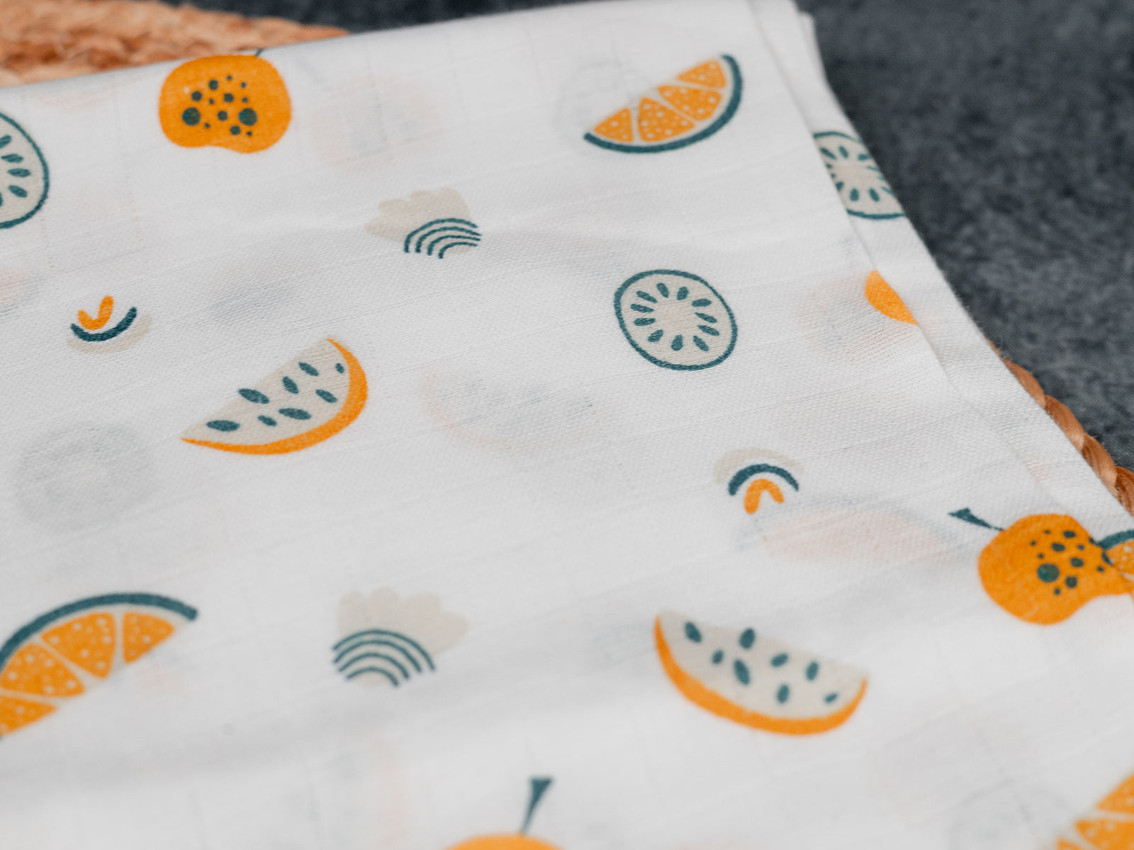 Fresh Fruits - Premium Cotton Muslin Towels (70 cm x 70 cm)